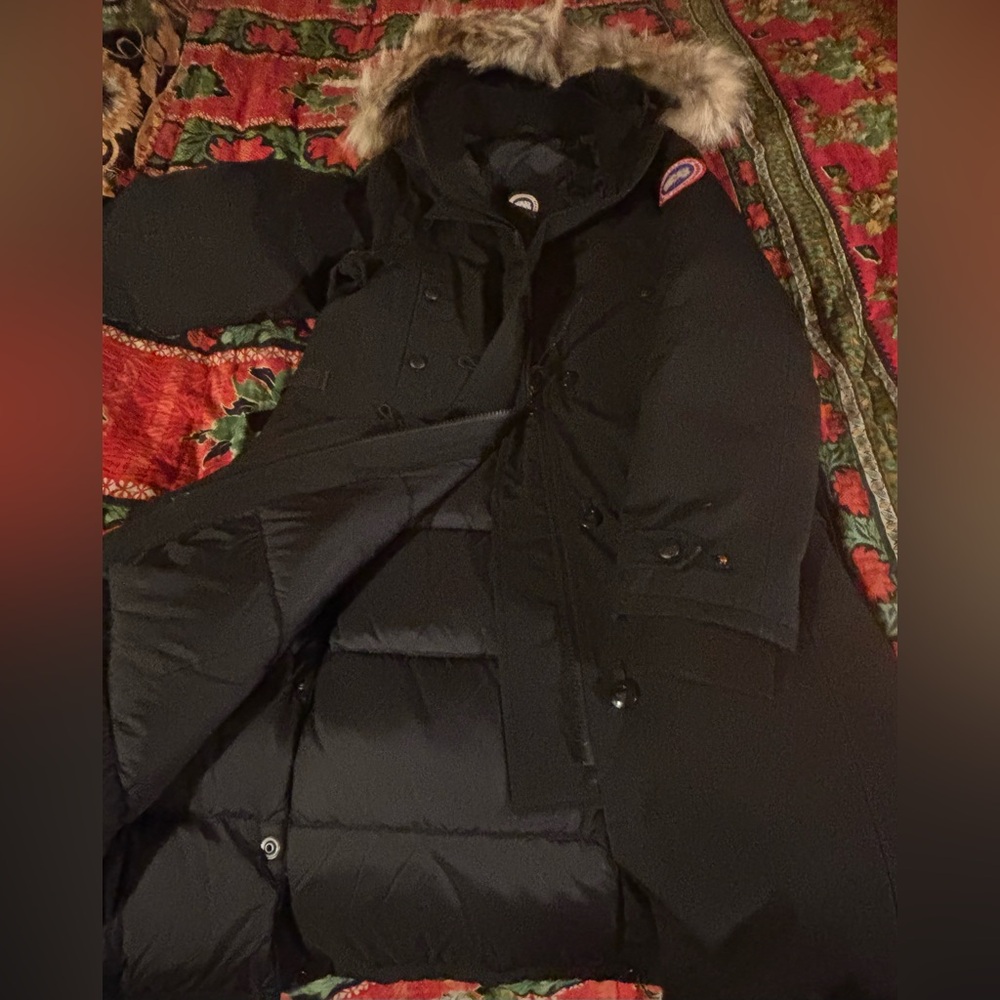 Canada Goose - Women's Kensington Black Fur-Trimmed Parka